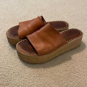 Platform slide sandals